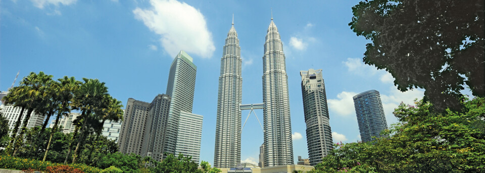 Petronas Towers photo
